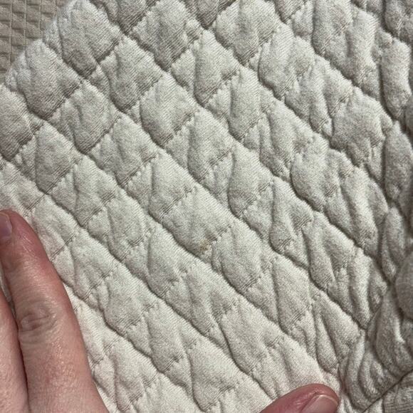 Columbia Women’s Cream Pullover Sweatshirt Medium — Cozy, Quilted-Sleeve Tunic - Picture 3 of 9